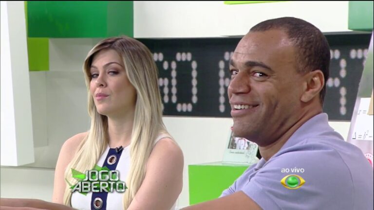 Band tem medo que Denilson possa trocar Renata Fan pela Libertadores no SBT (foto: Reprodução/Band)