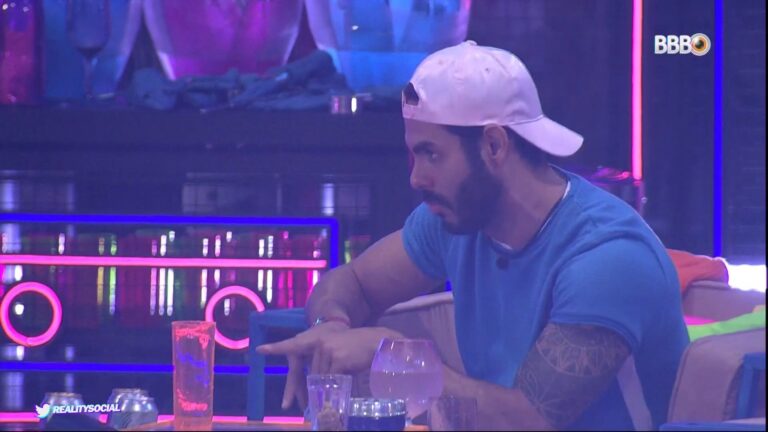 Rodolffo voltou a causar polêmica em festa do BBB (foto: Reprodução/TV Globo)