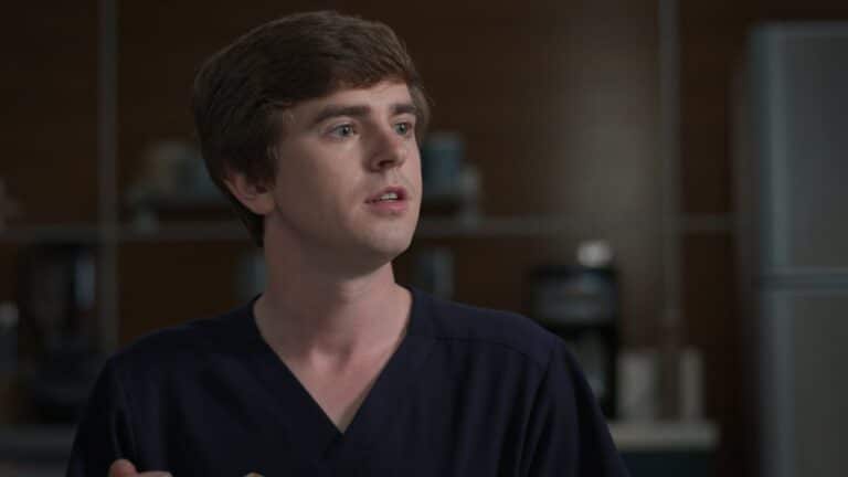 The Good Doctor virou um fenômeno de audiência nas madrugadas da Globo (foto: Reprodução/TV Globo)