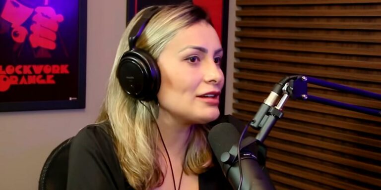 Andressa Urach contou detalhes sobre como decidiu se prostituir (foto: Reprodução)