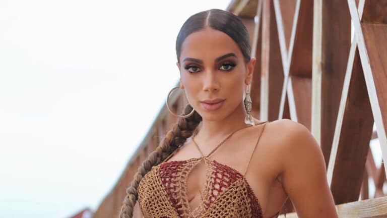 Anitta culpou o governo de Jair Bolsonaro (sem partido) pelas mortes da crise sanitária (foto: Reprodução)