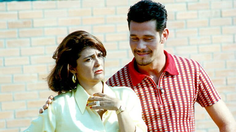 Os atores Elisângela e Nico Puig em cena da temporada 1996 de Malhação (foto: Globo/Nelson Di Rago)