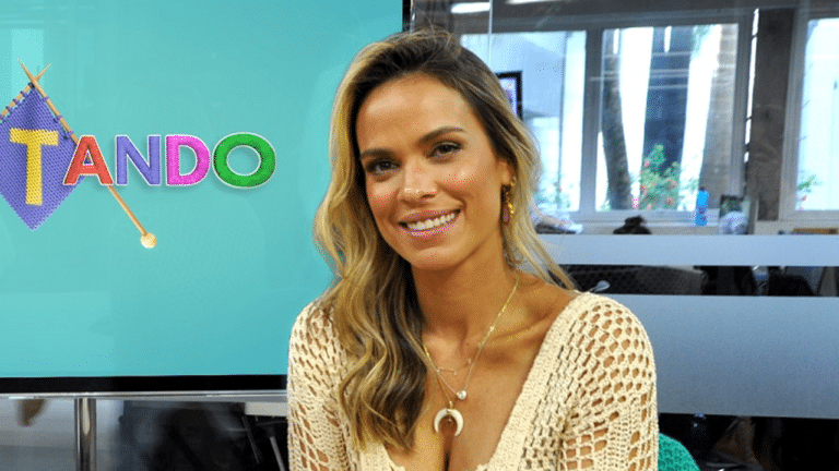 Lígia Mendes pediu demissão do TV Fama e deixará a RedeTV! (foto: Divulgação/RedeTV!)