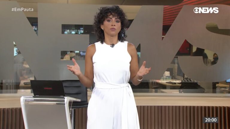 Aline Midlej está fora do ar desde 4 de junho, quando comandou o Em Pauta (foto: Reprodução/GloboNews)