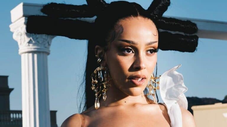 Novo álbum de Doja Cat firma a rapper como referência do mercado (foto: Reprodução)