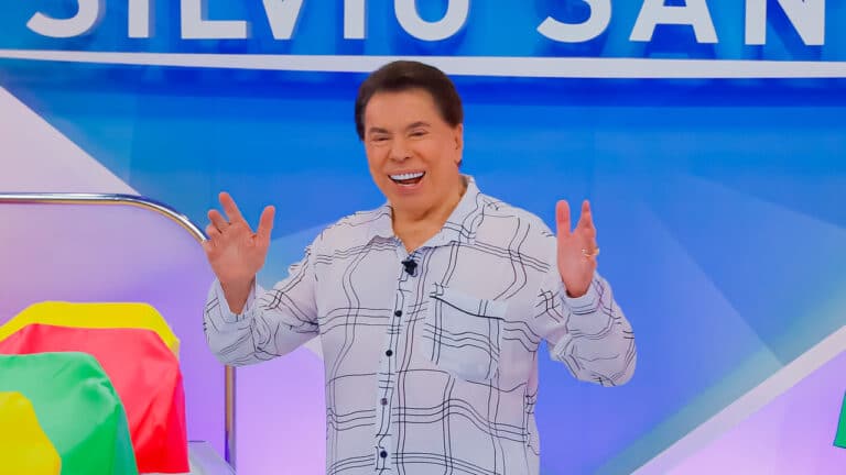 Silvio Santos foi internado em UTI com diagnóstico de Covid-19 (foto: SBT/Lourival Ribeiro)