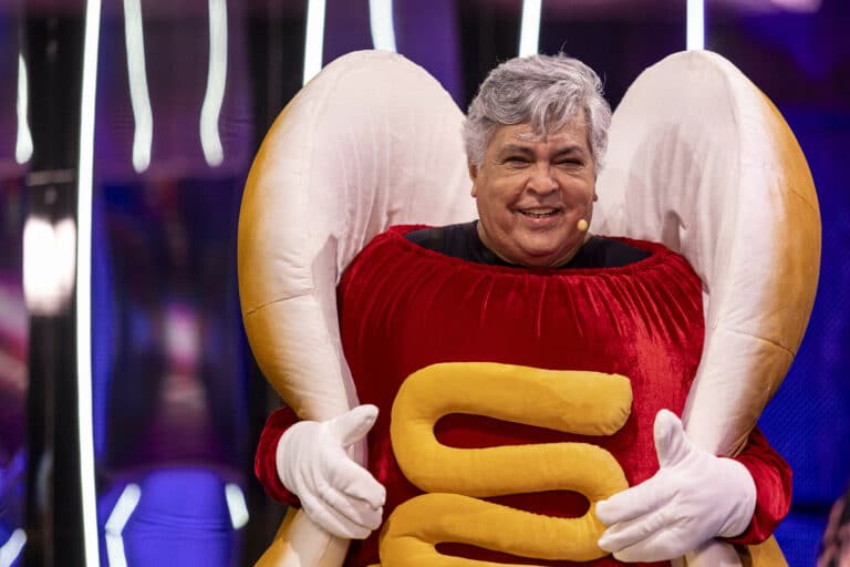 Documentário resgatará a história de Sidney Magal, o Dogão do The Masked Singer (foto: Divulgação/Globo)