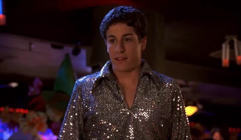 Jason Biggs é um dos protagonistas de Mulher Infernal, filme exibido pela Band (foto: Reprodução)