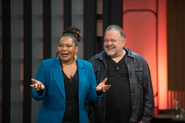 Margareth Menezes e Leo Jaime são os convidados do 12º episódio do MasterChef (foto: Band/Carlos Reinis)