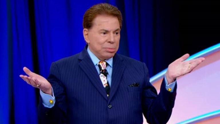 O apresentador Silvio Santos nos estúdios do SBT