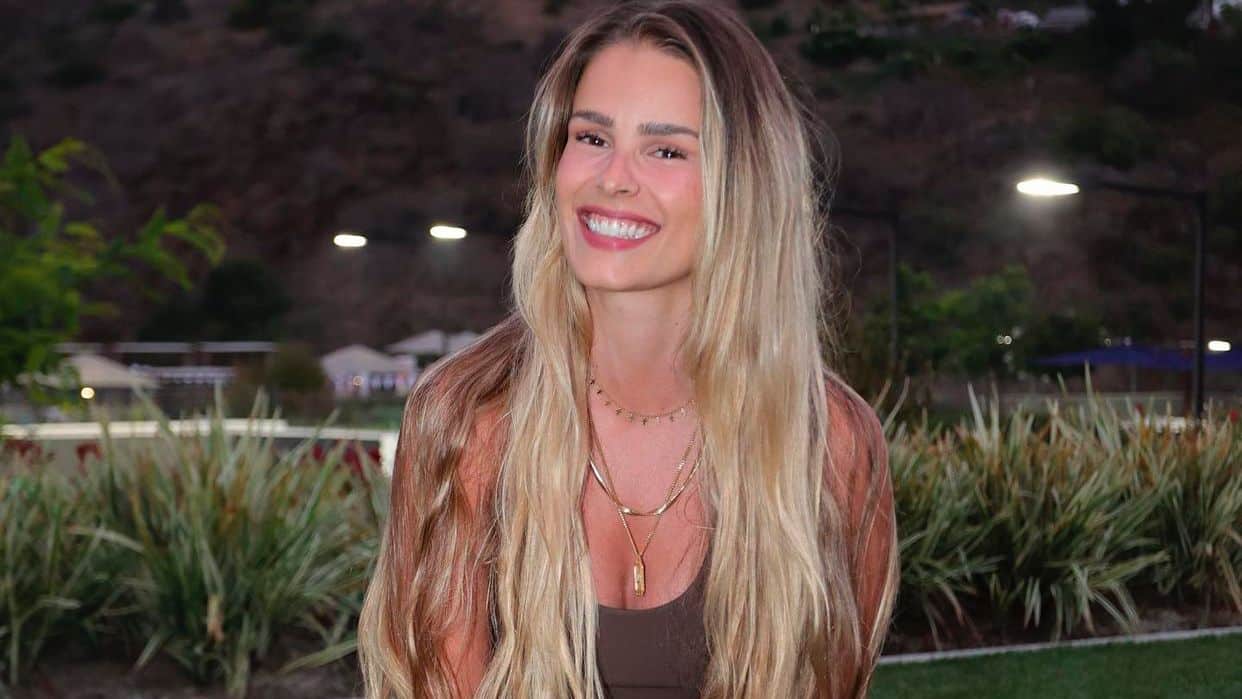 Yasmin Brunet desabafa e manda indiretas para a mãe de Gabriel Medina