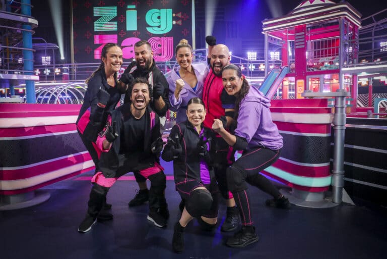 Imagem com foto de Fernanda Gentil ao lado do time de Tiago Abravanel no Zig Zag Arena