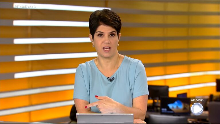 Mariana Godoy no estúdio do Fala Brasil