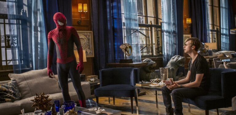 Cena do filme O Espetacular Homem Aranha 2