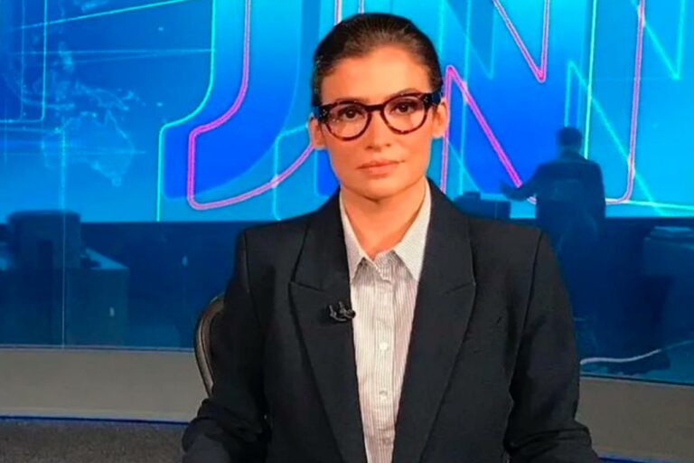 Afastada da bancada do Jornal Nacional, Renata Vasconcellos agradeceu ao carinho dos fãs