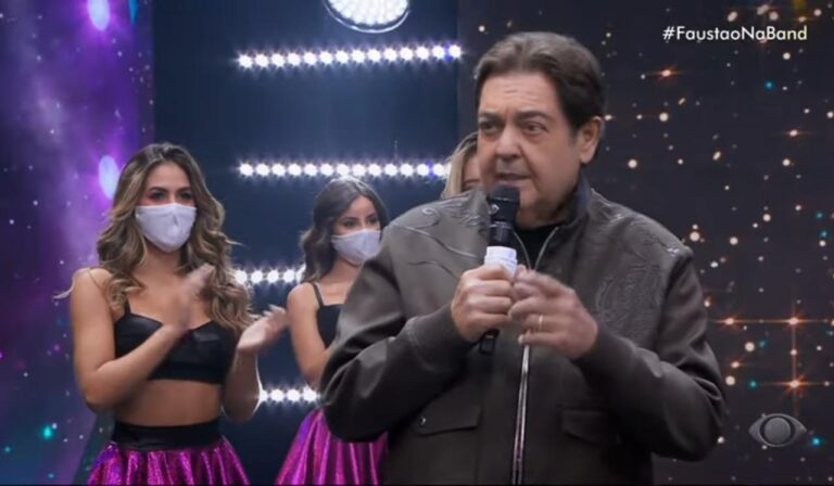 Faustão usou seu programa para mandar recado para Tiago Leifert