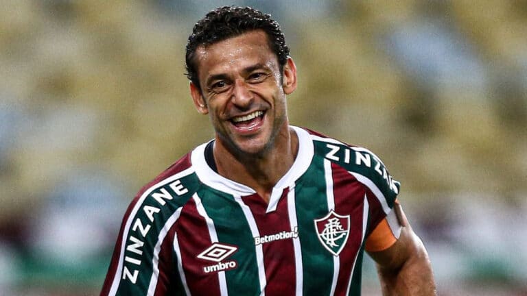 Imagem com foto do ex-jogador Fred