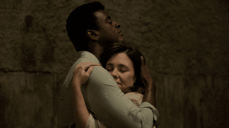 Imagem com foto de Seu Jorge e Adriana Esteves no filme Marighella