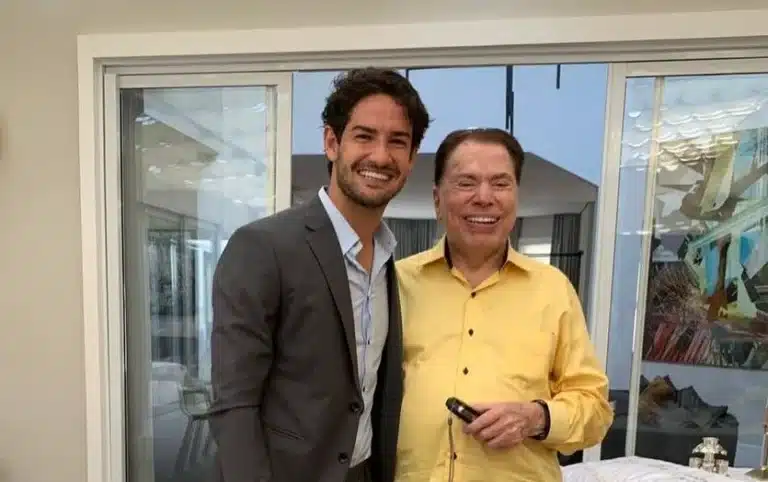 Foto de Alexandre Pato e Silvio Santos