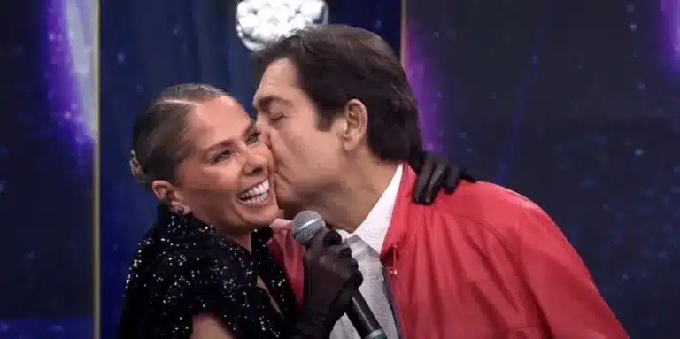 Foto de Adriane Galisteu e Faustão