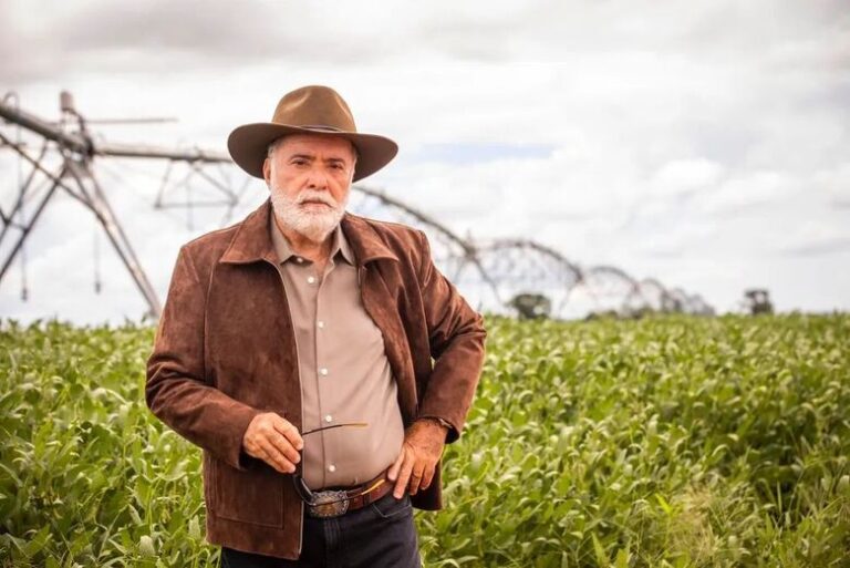 Foto de Tony Ramos para o papel em Terra e Paixão