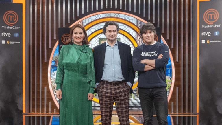 Imagem com fotos de Samantha Vallejo-Nágera, Pepe Rodríguez e Jordi Cruz, jurados do MasterChef Espanha