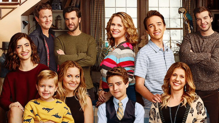 Imagem com foto do elenco da série Fuller House, que será exibida pelo SBT