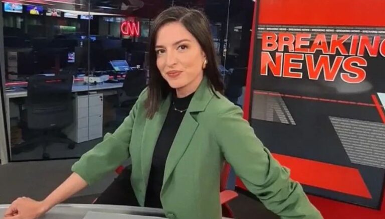 Foto de apresentadora da CNN Brasil