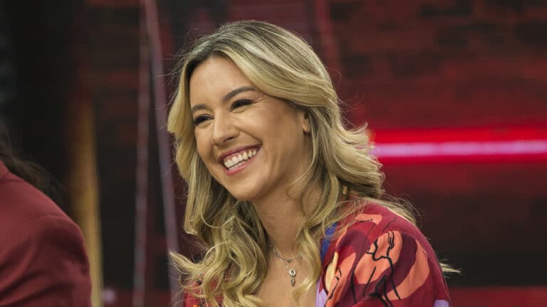 Cris Dias em participação no Faustão na Band