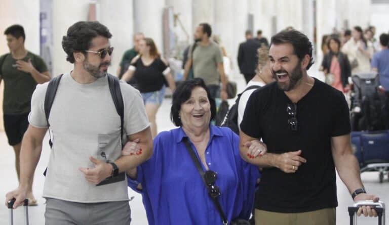 Foto Déa Lúcia e Marcelo Cosme no aeroporto