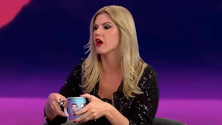 Val Marchiori durante participação no programa Foi Mal, da RedeTV!