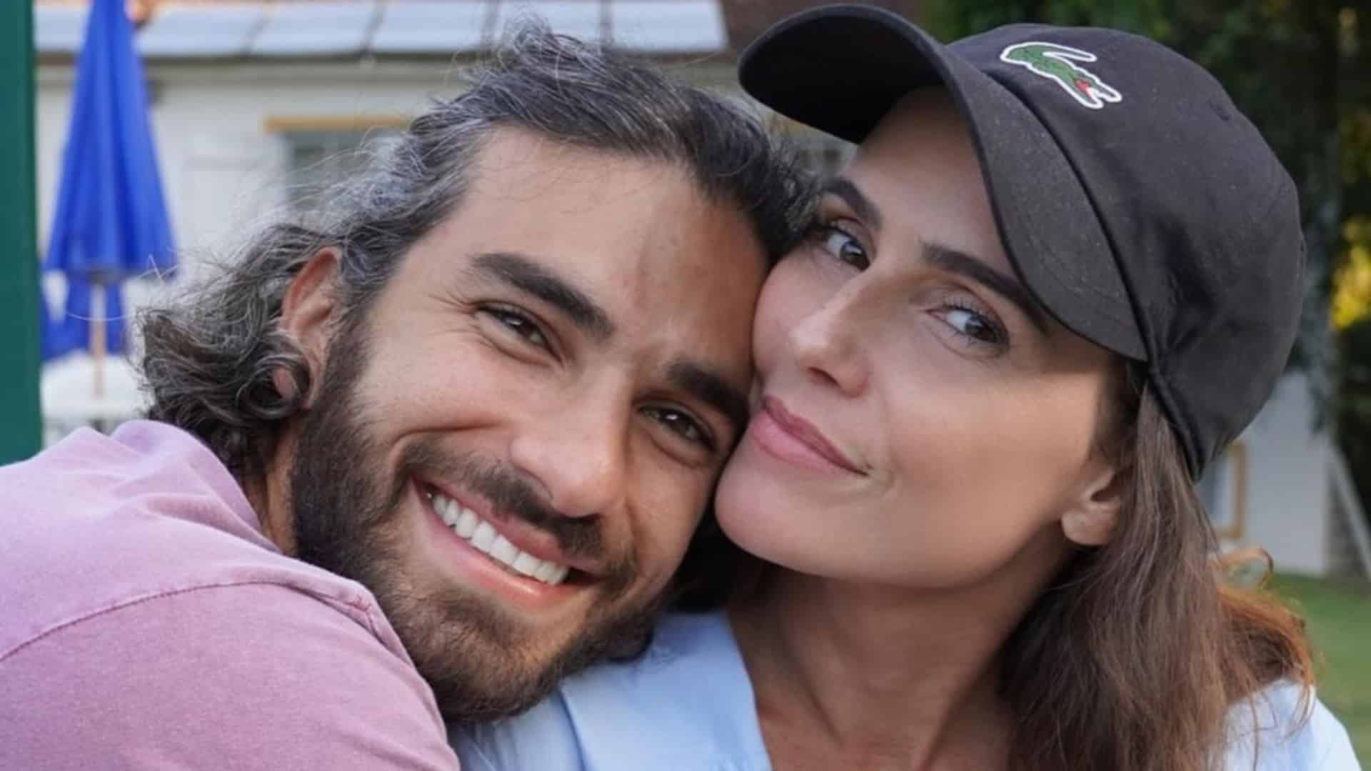 Deborah Secco explica por que tem relação aberta com o marido: 