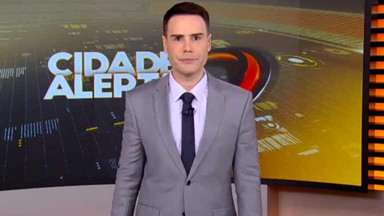 Foto do apresentador Luiz Bacci no programa Cidade Alerta