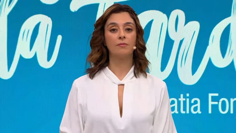 Catia Fonseca durante comando do programa Melhor da Tarde