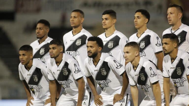 Foto de time do Ponte Preta