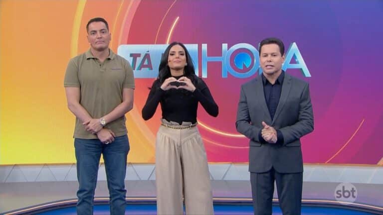 Foto de Leo Dias, Márcia Dantas e Marcão do Povo no programa Tá na Hora