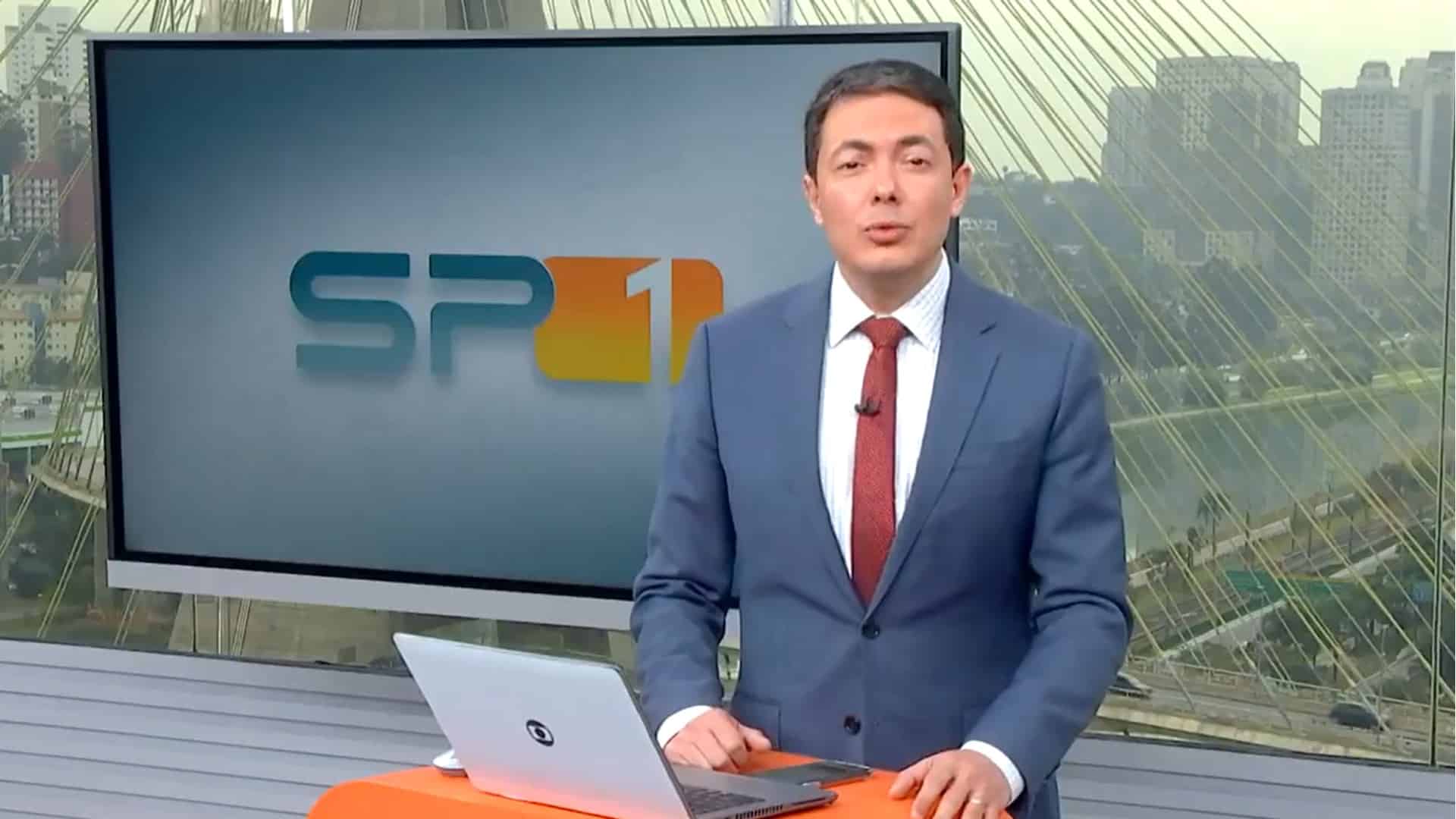 Foto de Alan Severiano no estúdio do SP1