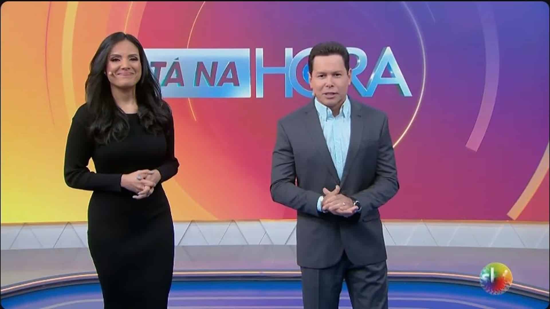 Foto de Márcia Dantas e Marcão do Povo apresentando o Tá na Hora