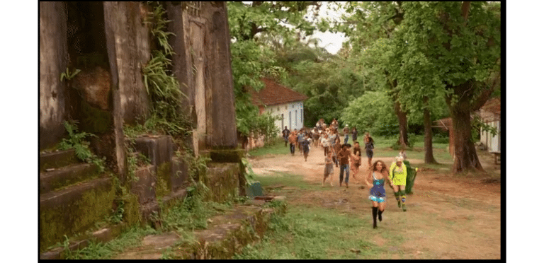 Chayenne e Socorro são perseguidas pela população de Sobradinho em Cheias de Charme