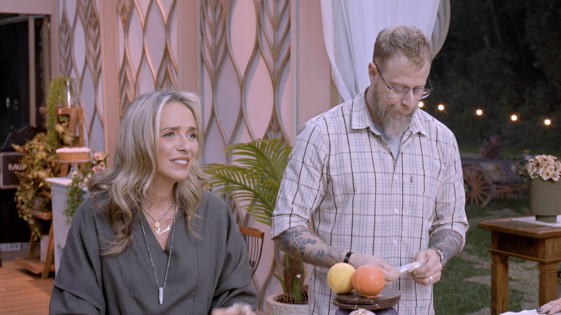 Foto de Carole Crema e André Mifano, jurados do Bake Off Brasil