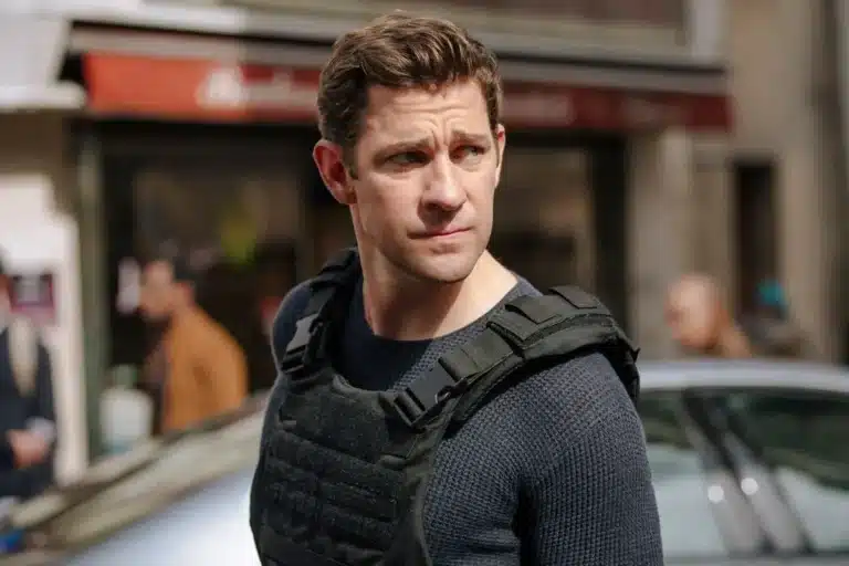 Foto de Jack Ryan, série do Paramount que será afetada pelo corte de custos