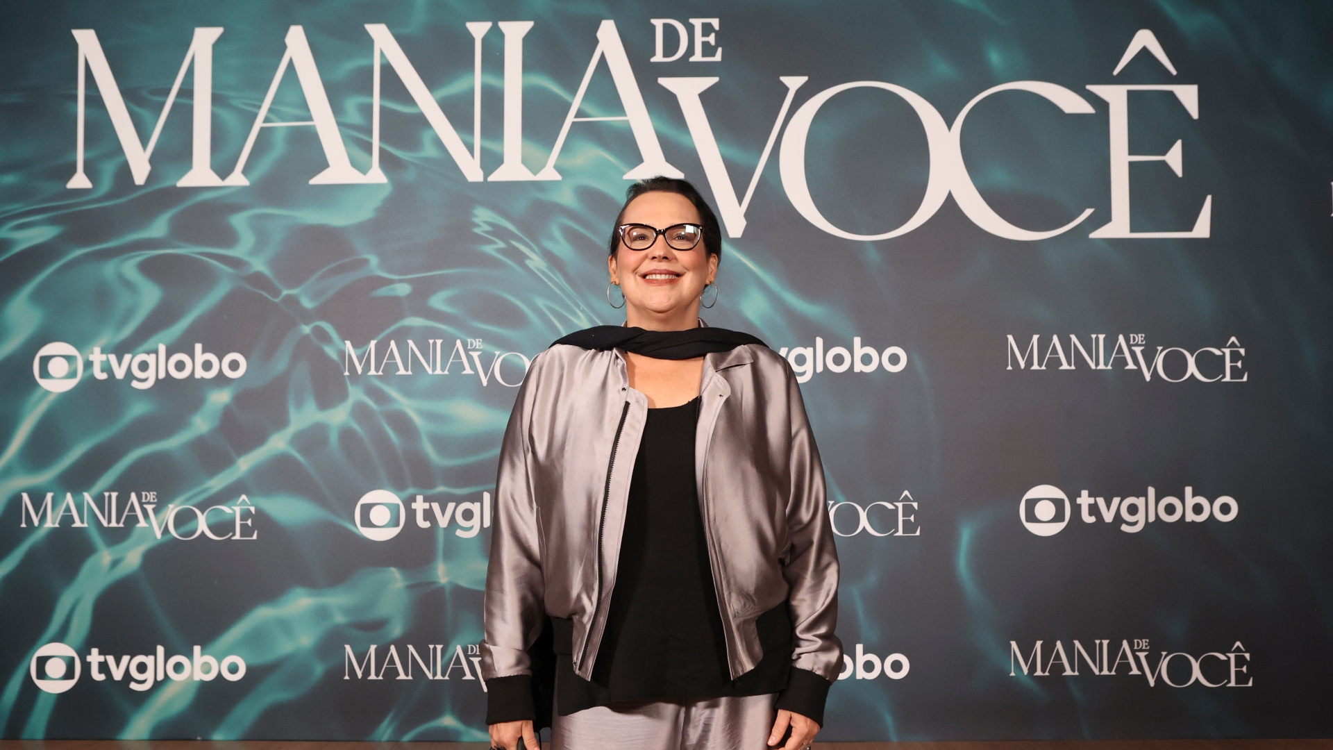 Foto de Ana Beatriz Nogueira na coletiva de imprensa de Mania de Você 