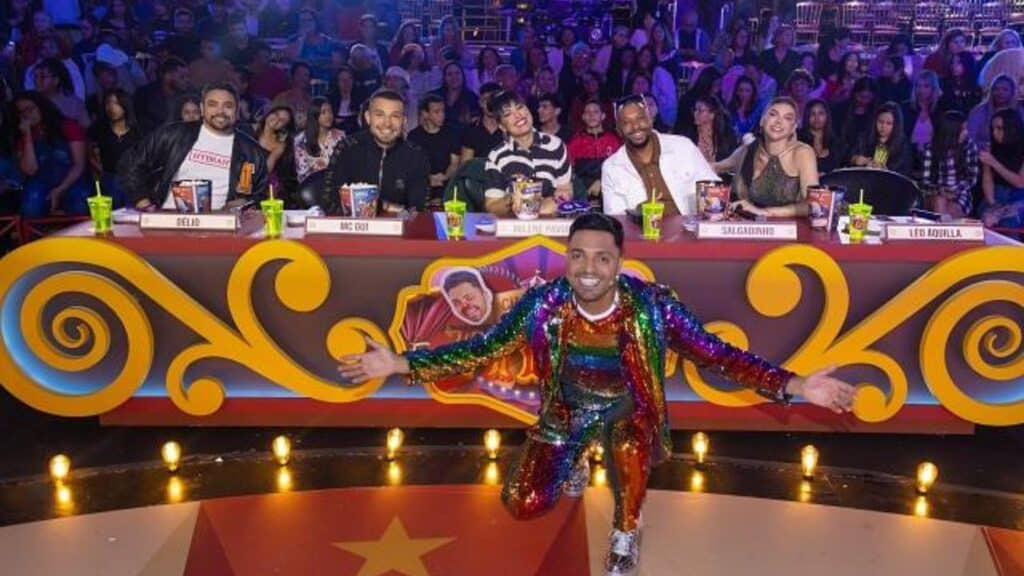 Foto de Tirullipa no Circo do Tirú com participação de Léo Aquilla no SBT