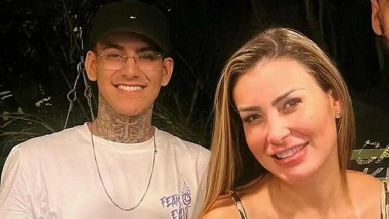 Foto de Andressa Urach e do filho, Arthur