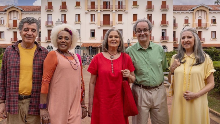 Foto de Louise Cardoso como Mônica no Globoplay