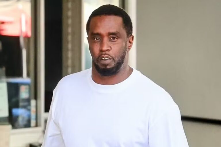 Foto de Sean "Diddy" Combs, que teve a fiança negada pela terceira vez por medo dos juízes com a população. O empresário e artista é acusado de tráfico sexual, extorsão e outros crimes.