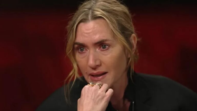 Foto de Kate Winslet chorando