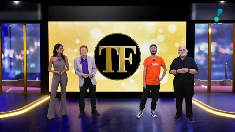 Foto dos apresentadores do TV Fama, programa da RedeTV!