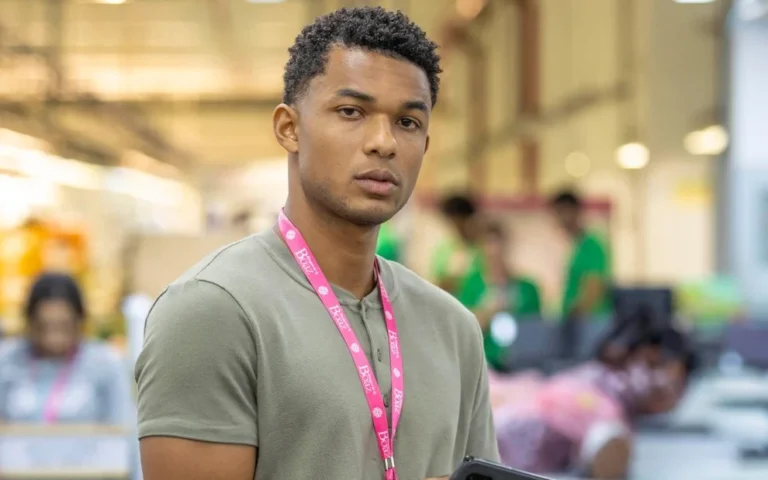 Foto de Juan Paiva na novela Dona de Mim