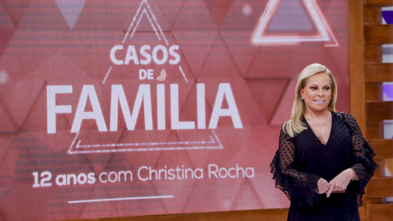 Casos de Família completa 12 anos com apresentação de Christina Rocha (foto: Lourival Ribeiro/SBT)